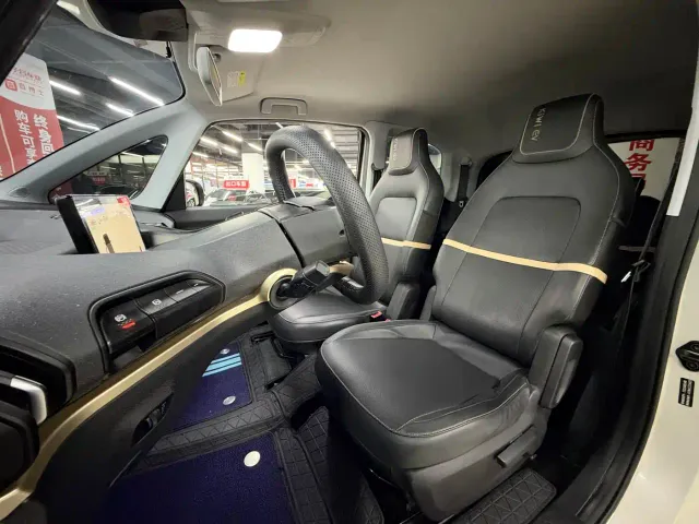 Baojun KiWi EV — Фото автомобиля 23