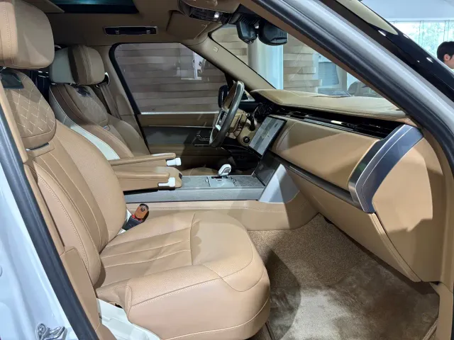 Land Rover Range Rover — Фото автомобиля 18