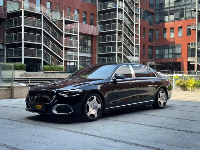 Фотография автомобиля — Mercedes-Benz Maybach S-Class