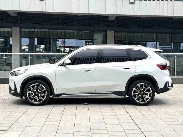 BMW X1 — Фото автомобиля 4