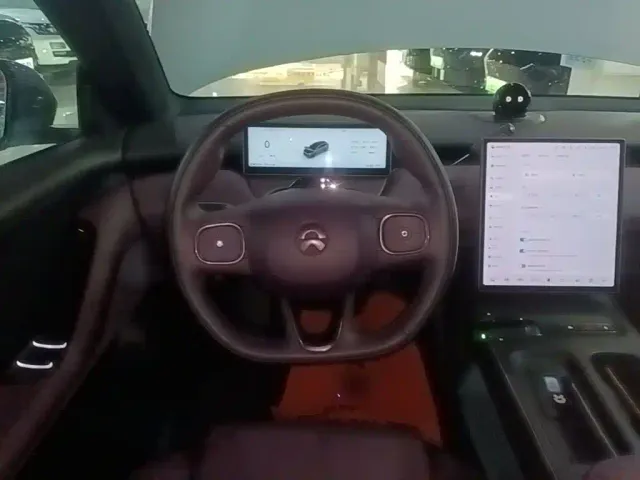 Nio ET5 Touring — Фото автомобиля 10
