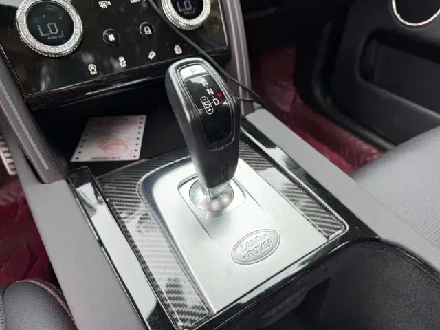 Land Rover Discovery Sport — Фото автомобиля 9
