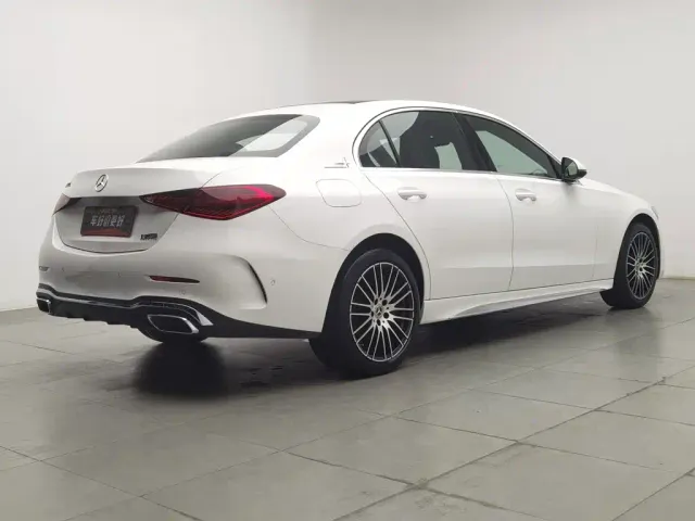 Mercedes-Benz C-Class — Фото автомобиля 2