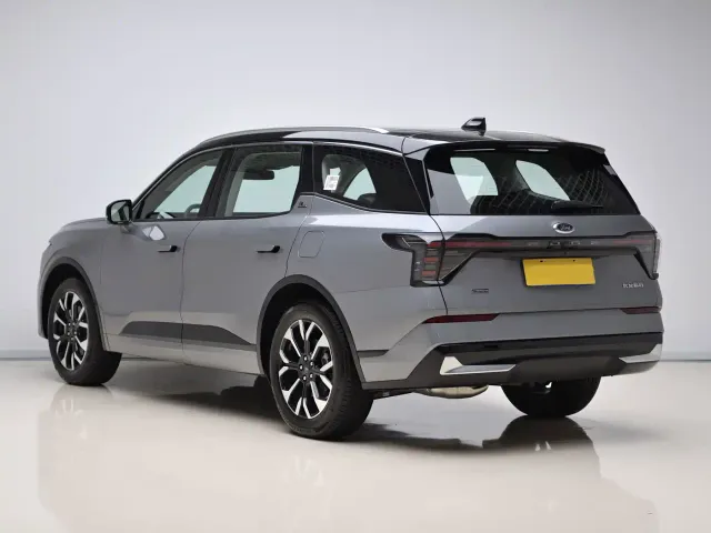 Ford Edge — Фото автомобиля 4
