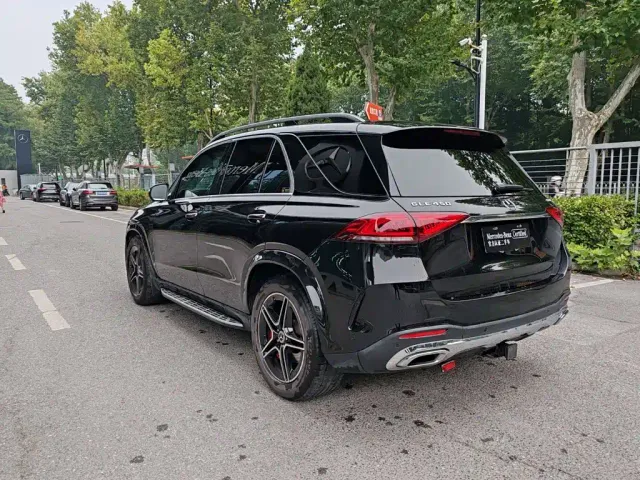 Mercedes-Benz GLE-Class — Фото автомобиля 18