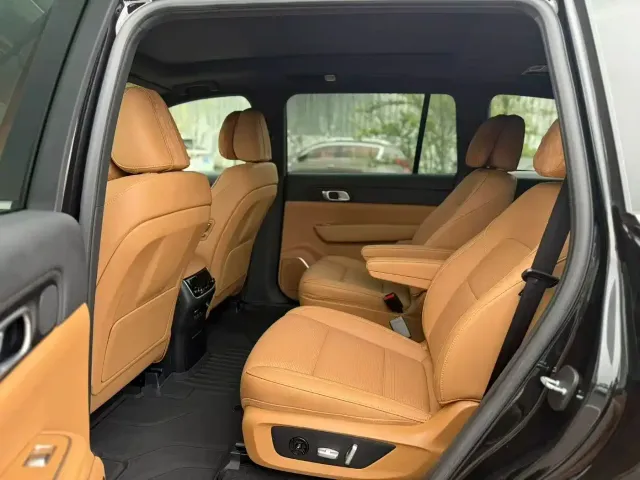Li Auto ONE — Фото автомобиля 6