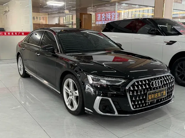 Audi A8 — Фото автомобиля 3
