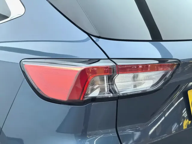 Ford Escape — Фото автомобиля 11