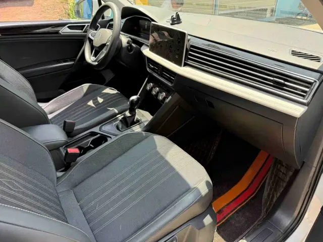 Volkswagen Tiguan L — Фото автомобиля 21