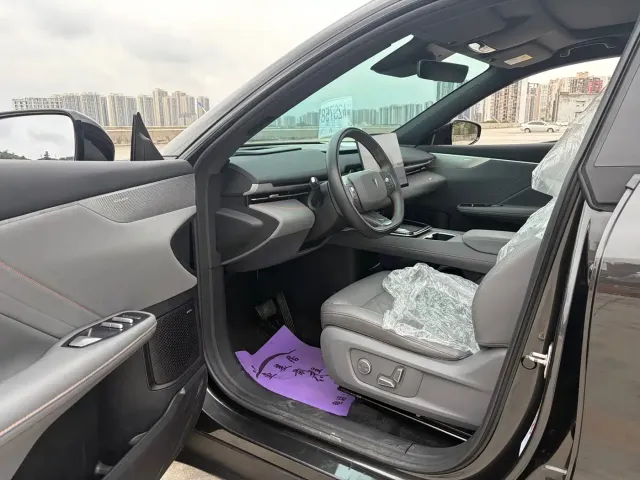 Deepal Shenlan S05 2026 620Max Pure Electric Edition — Фото автомобиля 9