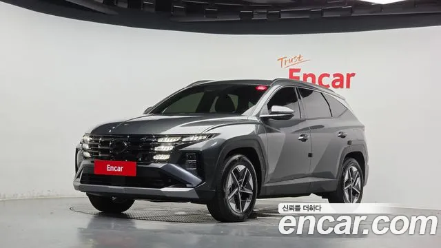Hyundai Tucson Новый Tucson (NX4) Бензин 1.6 турбо 2WD — Фото автомобиля 3