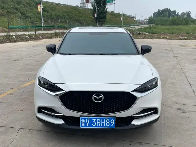 Фотография автомобиля — Mazda CX-4