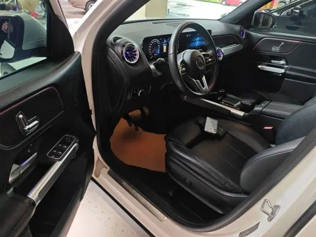 Mercedes-Benz GLB-Class — Фото автомобиля 15