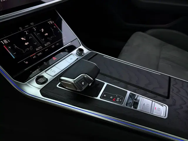 Audi A6L — Фото автомобиля 10
