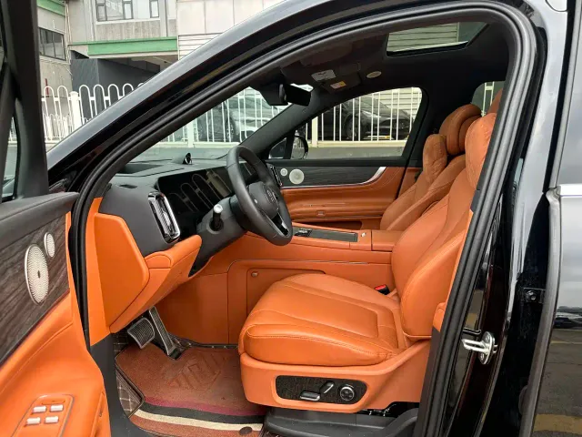 AITO Wenjie AITO M9 2024 Range Extender Ultra 52kWh 6-seater — Фото автомобиля 7