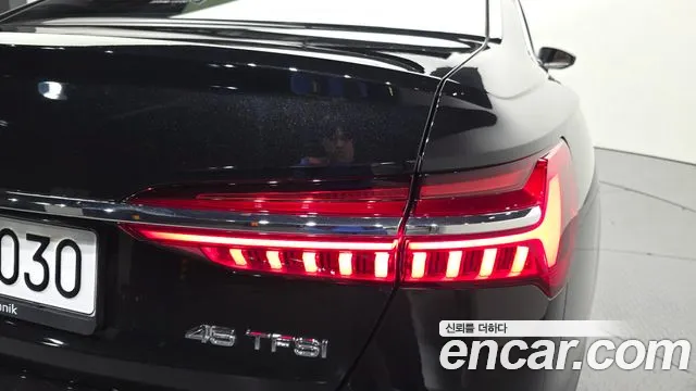 Audi A6 C8 — Фото автомобиля 23