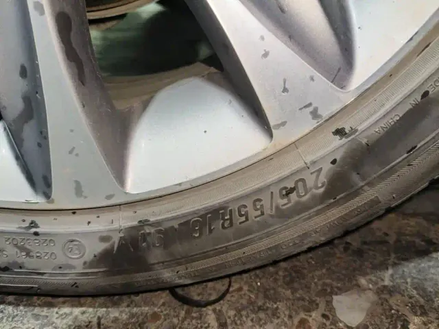 Chevrolet Monza — Фото автомобиля 7