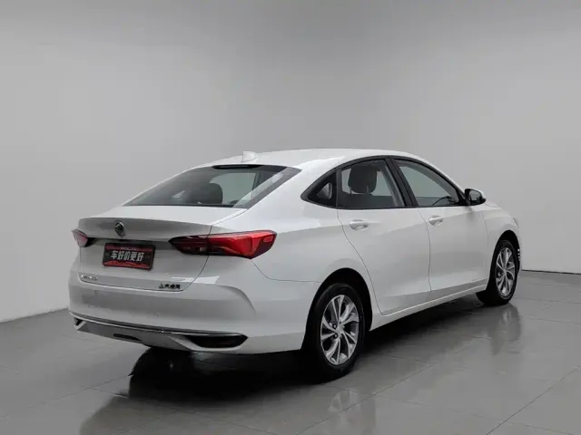 Buick Verano — Фото автомобиля 2