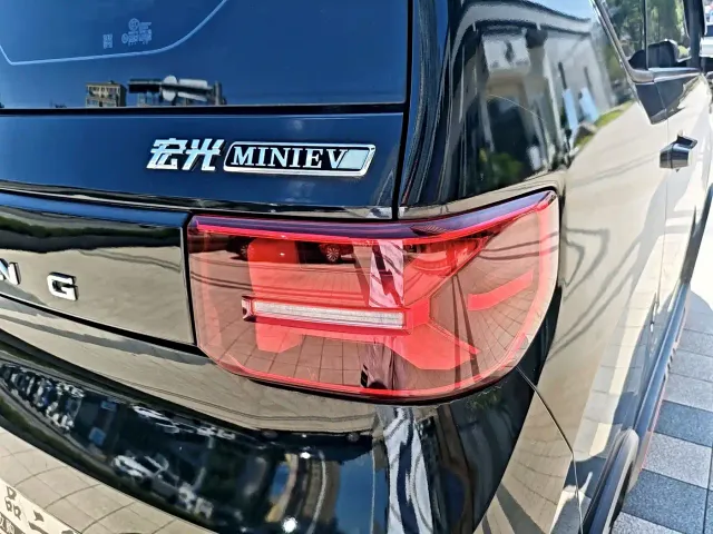 Wuling Hongguang Mini EV — Фото автомобиля 9