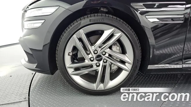Genesis G80 RG3 — Фото автомобиля 4