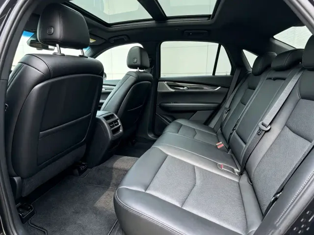 Cadillac XT5 — Фото автомобиля 9