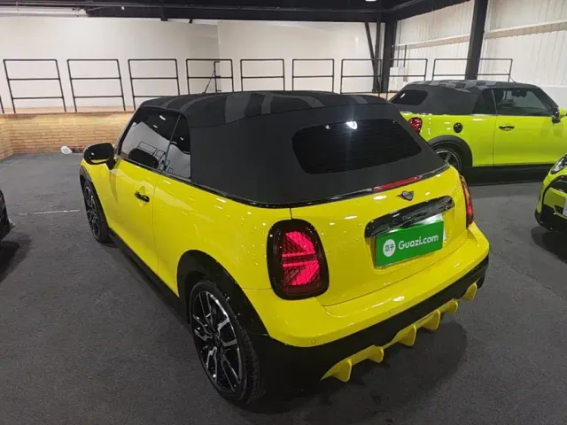 MINI Hatch — Фото автомобиля 4
