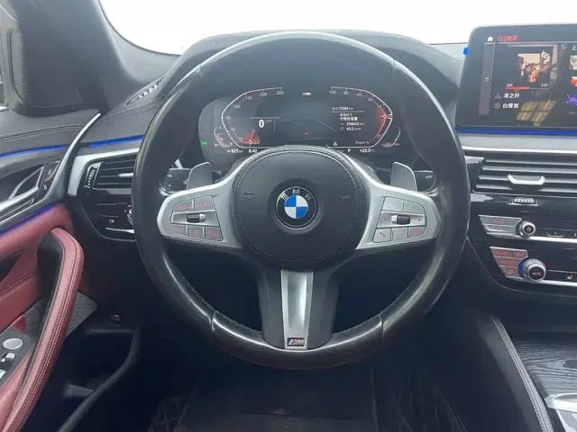 BMW 5 Series — Фото автомобиля 14