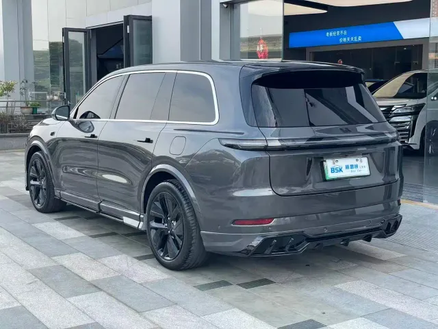 Li Auto L9 — Фото автомобиля 18