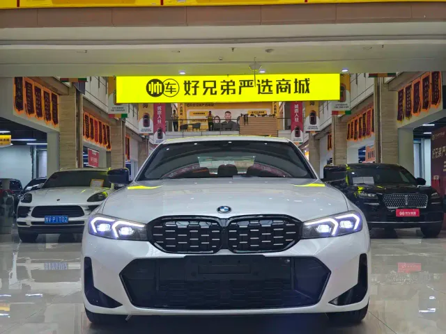BMW 3 Series — Фото автомобиля 2