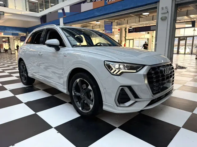 Audi Q3 — Фото автомобиля 3