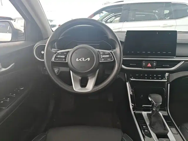 Kia K3 — Фото автомобиля 6
