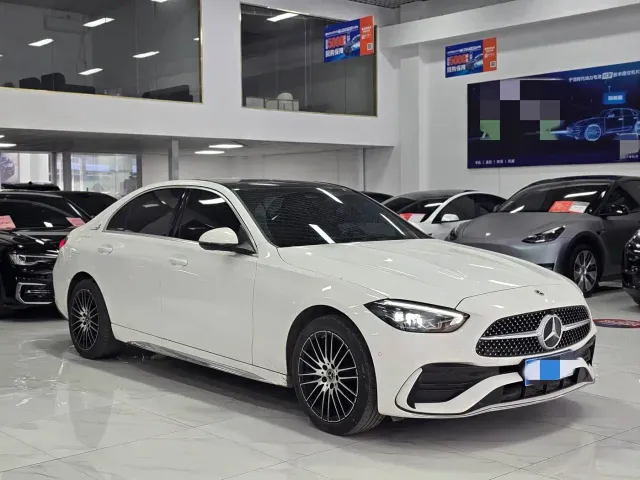 Mercedes-Benz C-Class — Фото автомобиля 3
