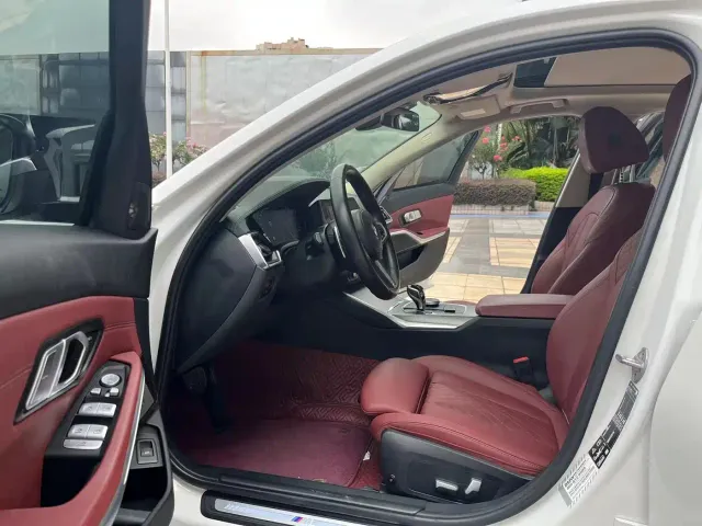 BMW 3 Series — Фото автомобиля 9