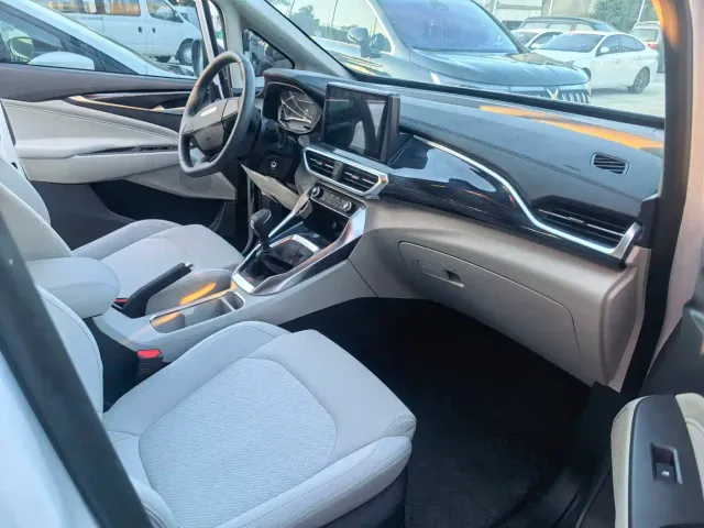 Maxus G50 — Фото автомобиля 5
