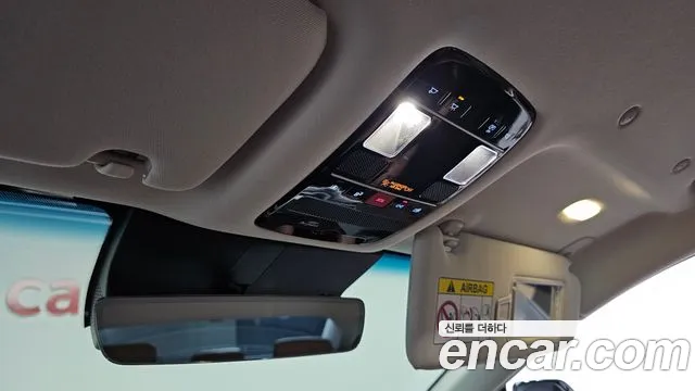 Hyundai Grandeur Grandeur (GN7) 2.5 Бензин 2WD — Фото автомобиля 23
