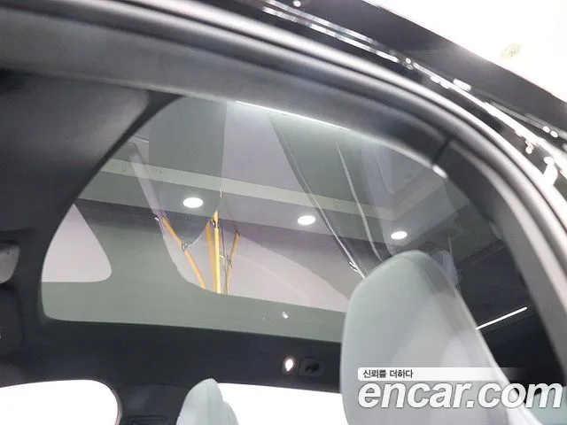 Volvo EX30 — Фото автомобиля 13