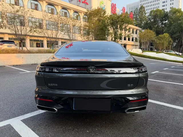 Changan Eado — Фото автомобиля 12