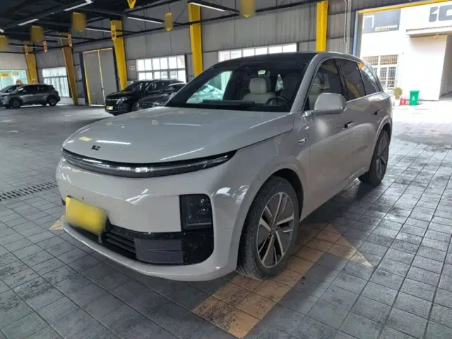 Фотография автомобиля — Li Auto L6