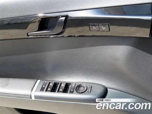 Hyundai Grandeur GN7 — Фото автомобиля 13