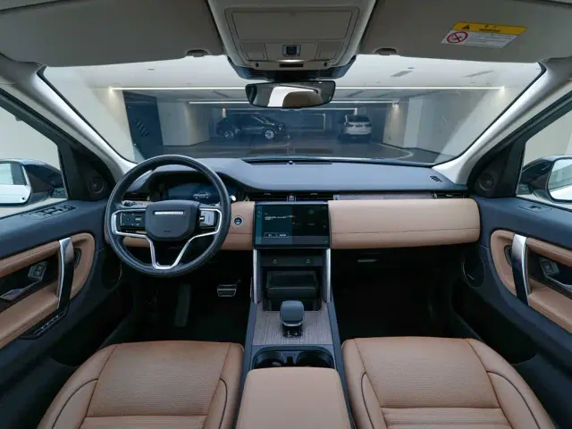 Land Rover Discovery Sport — Фото автомобиля 23