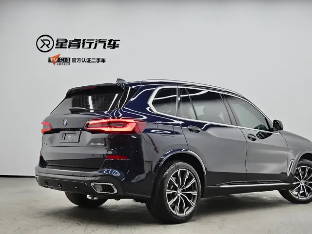 BMW X5 — Фото автомобиля 5