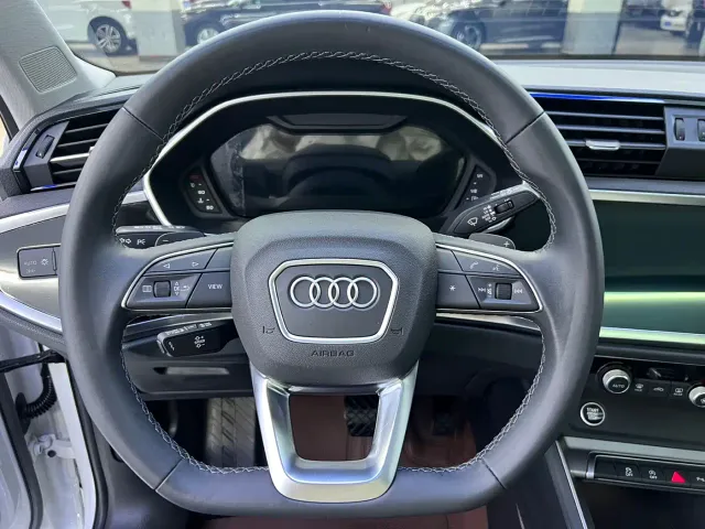 Audi Q3 — Фото автомобиля 7
