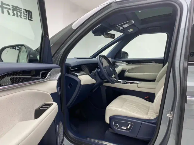 ZEEKR Zeekr 009 2024 6-seat Executive AWD 108kWh — Фото автомобиля 17