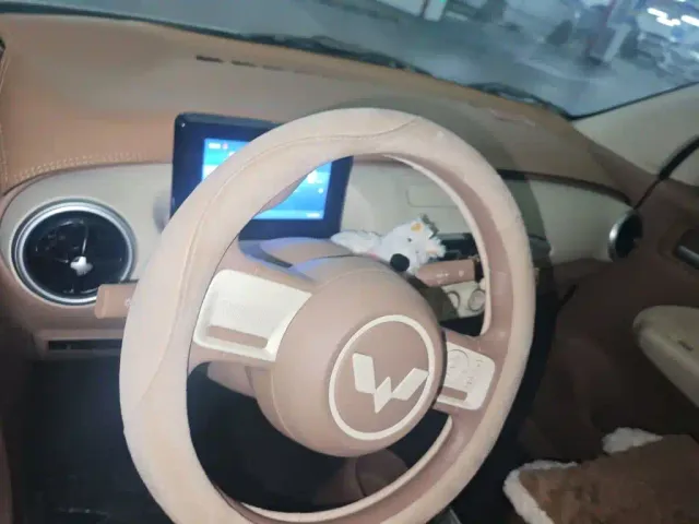 Wuling Hongguang Mini EV — Фото автомобиля 6