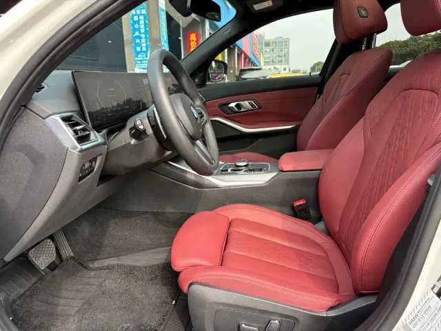 BMW 3 Series — Фото автомобиля 11