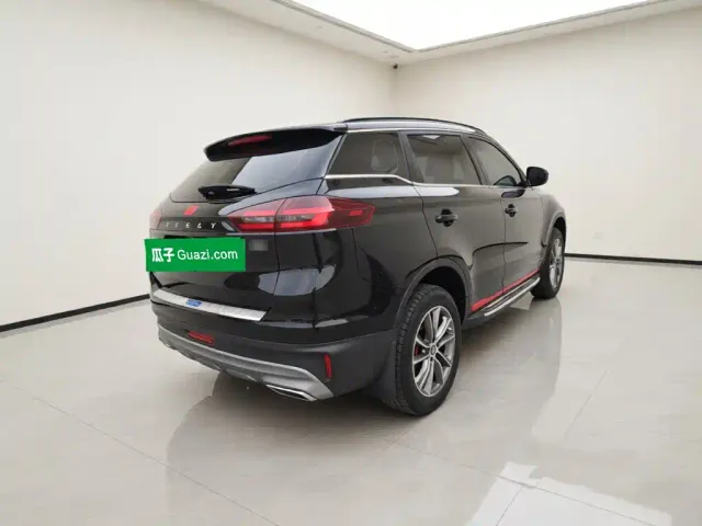 Geely Boyue — Фото автомобиля 4