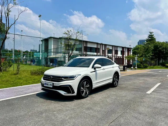 Фотография автомобиля — Volkswagen Tiguan X