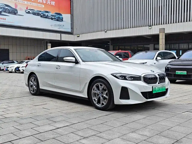 BMW i3 — Фото автомобиля 3