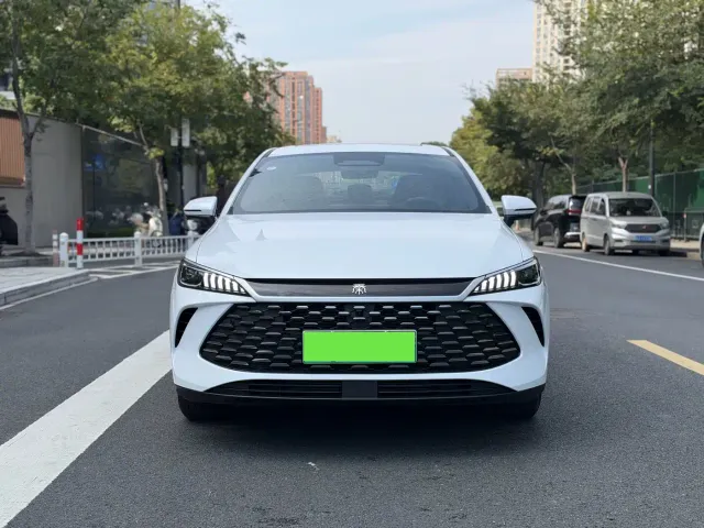 BYD Qin PLUS — Фото автомобиля 2