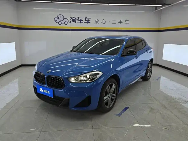 Фотография автомобиля — BMW X2